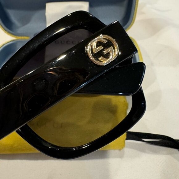 Authentic Gucci sunglasses - Picture 11 of 13